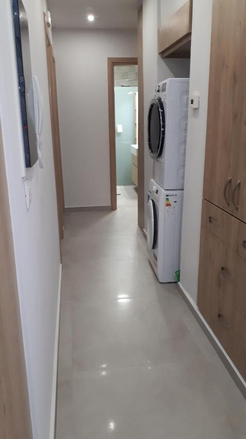 George'S Apartment 罗希姆诺 外观 照片